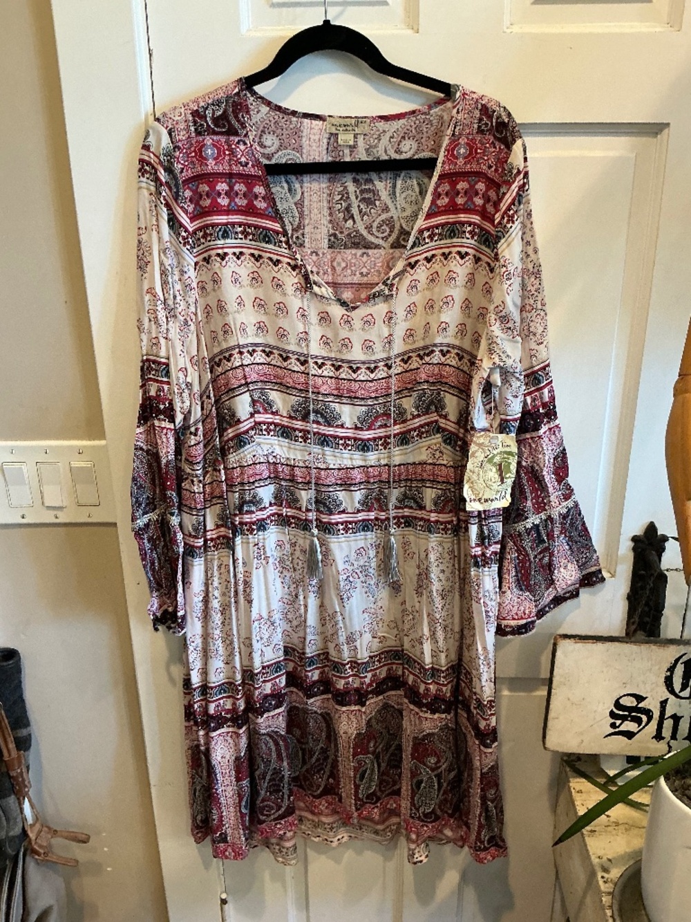 One world tunic with pinks and blues! Brand new with tags. Plus size 2x